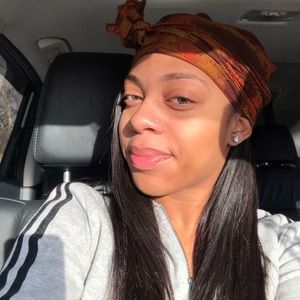 Meet your Posher, Abiah